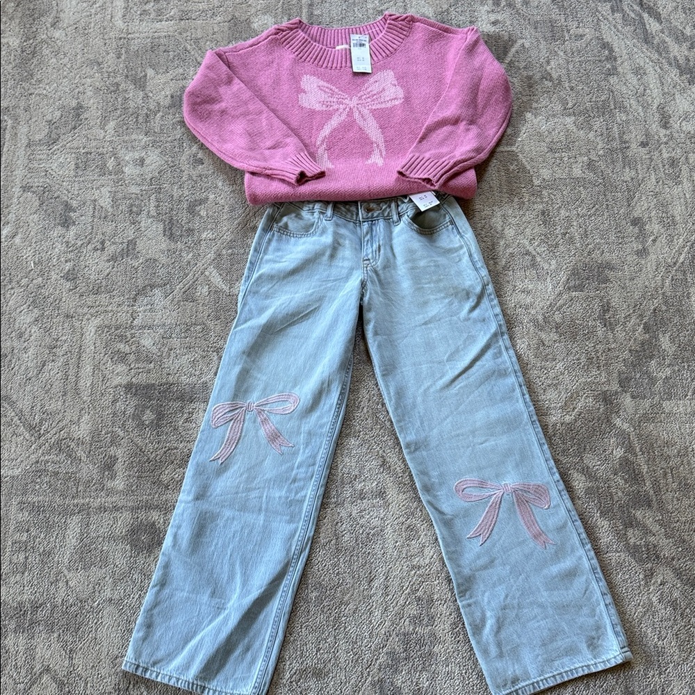 Pink Bow Sweater and Light Blue Jeans Set